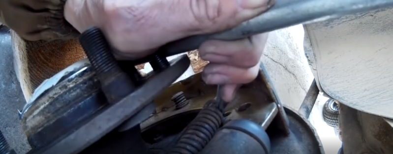 Как развести задние колодки на ниве - Автомобильный портал AutoMotoGid